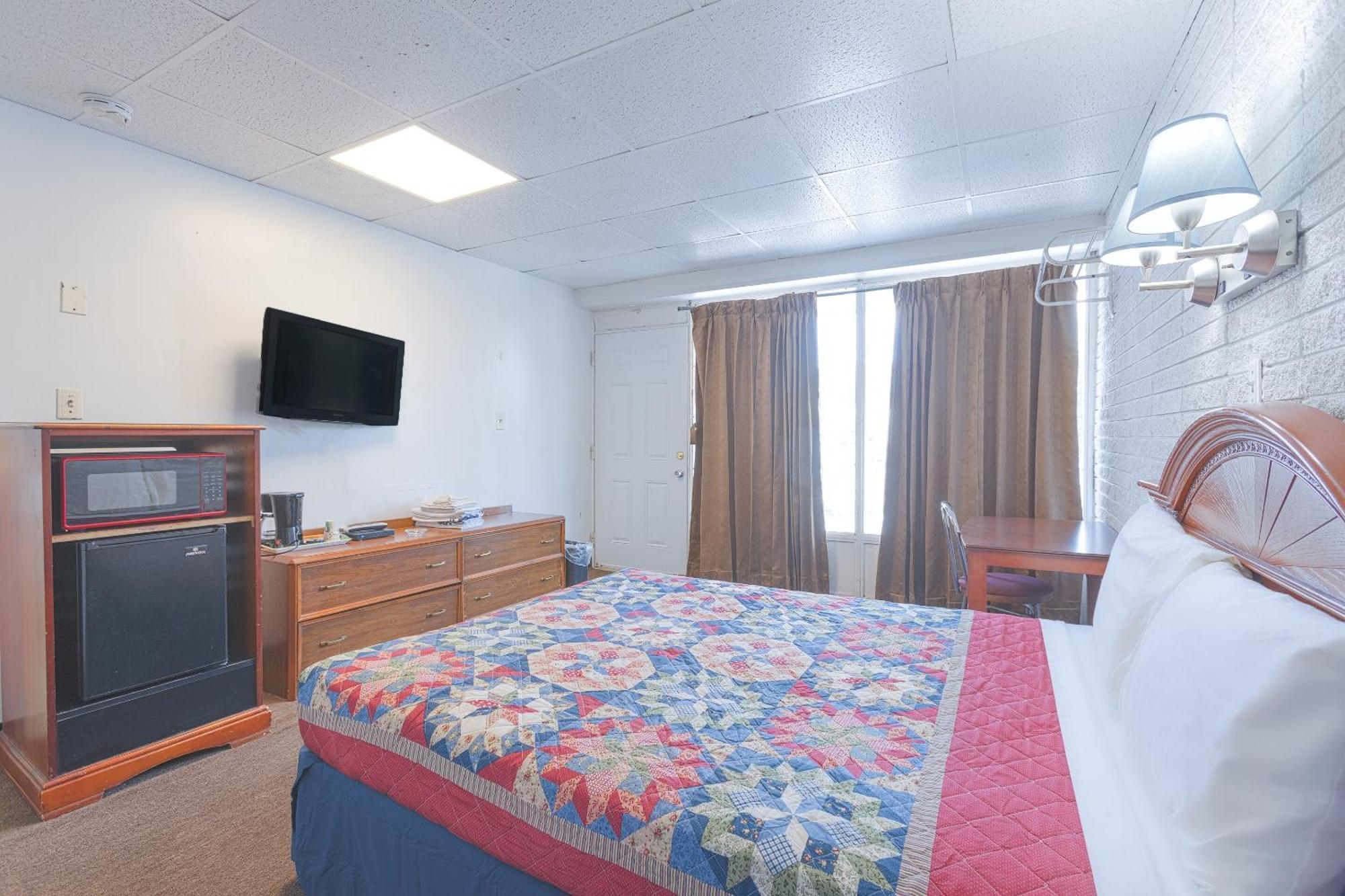 Sonrise Inn Lincoln Hwy By Oyo Breezewood Eksteriør bilde