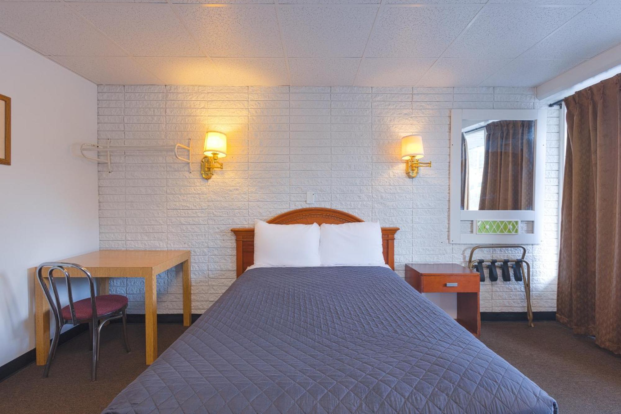 Sonrise Inn Lincoln Hwy By Oyo Breezewood Eksteriør bilde
