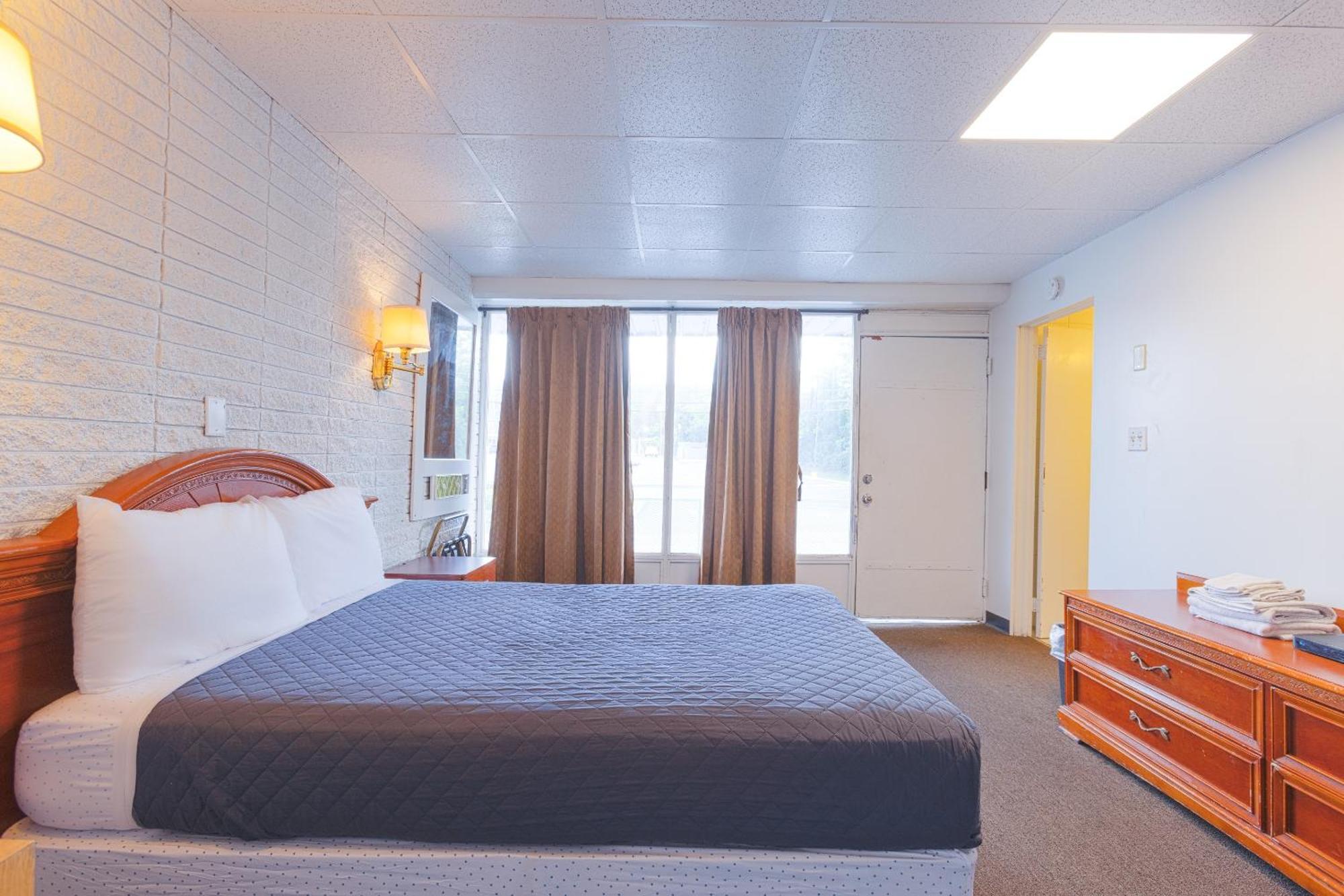 Sonrise Inn Lincoln Hwy By Oyo Breezewood Eksteriør bilde